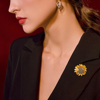 Perhiasan kostum untuk wanita pin bros bunga untuk wanita bros kristal mode antik perhiasan pin Broche