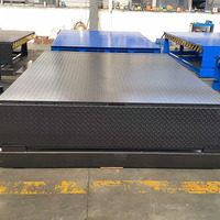 Niveleur de quai hydraulique de qualité industrielle, 6 tonnes, niveleur de quai pliable, dimensions personnalisées disponibles pour les usines d'équipements lourds