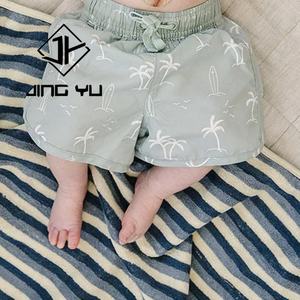 Shorts de bain pour enfants en nylon recyclé personnalisés, imprimés plage, vêtements de plage professionnels OEM - Product Image 2