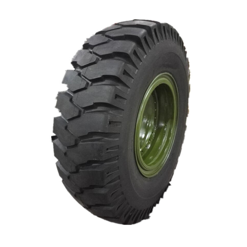 Rubber Spongy Solid Tire 1350x380 16PR for Special Truck
