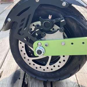 Geofought Super Factory Trottinette électrique tout-terrain pliable pour adulte, 11 pouces, haute qualité, 6000w, 60v, avec commande par application et frein à huile - Product Image 4