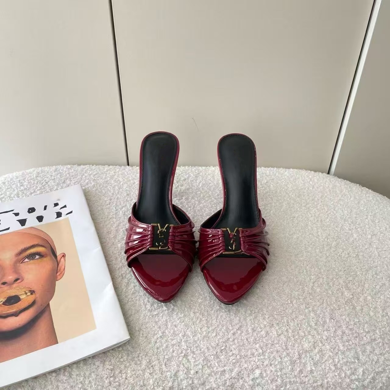 wine red