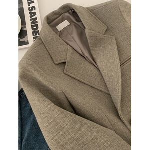 Nuova Giacca Elegante da Donna in Lana e Seta con Ricamo a Mano di Alta Qualità, Moda Autunnale - Product Image 2