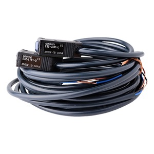 เซ็นเซอร์เลเซอร์ Omron E3Z-LT81-D 24V 12A สายเคเบิล PVC ผลิตในจีน สำหรับใช้งานในอุตสาหกรรม - Product Image 1
