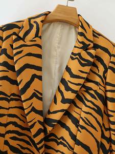 Nuovo stile <span class=keywords><strong>Blazer</strong></span> in abiti da <span class=keywords><strong>donna</strong></span> <span class=keywords><strong>a</strong></span> strisce di tigre cappotto <span class=keywords><strong>a</strong></span> bottone singolo per donne colore puro autunno <span class=keywords><strong>donna</strong></span> vestiti - Product Image 6