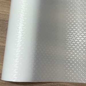 <span class=keywords><strong>Film</strong></span> de protection transparent unique en fibre de carbone forgée PET pour voiture, avec technologie anti-bulles, protection UV et anti-rayures, pour carrosserie. - Product Image 4