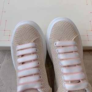 Chaussures pour femmes tendance et élégantes avec un design luxueux, sur mesure, marque originale, lacées, chaussures de sport à semelle épaisse - Product Image 1