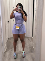 Nouvel ensemble de short de yoga pour femme, mignon et de bonne qualité, avec crop top moulant uni et short à taille élastique, idéal pour le cyclisme.