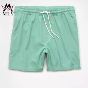 Maillot de bain personnalisé dés à imprimé coloré Maillots de bain Shorts de plage pour hommes Shorts de bain à sublimation - Product Image 4