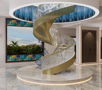 Escalier en colimaçon à double hélice avec deux rampes pour villas de luxe de grande envergure ou halls commerciaux