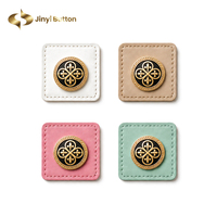 Étiquettes en cuir personnalisées Jinyi pour vêtements, chaussures, accessoires, avec logo OEM/ODM, gaufrage et débossage, pour hijab et abaya