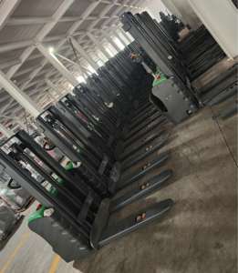 स्टेकर टेक्सटाइल उद्योग पर हल्के वजन वाले इलेक्ट्रिक वॉकी सवारी 1.5 टी 2टन 3 मीटर 4.5 मीटर लिफ्ट ऊंचाई रखरखाव मुक्त - Product Image 6