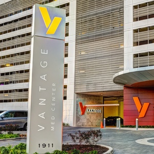 Wholese Price <strong>Customize</strong> Led <strong>Pylon</strong> <strong>Sign</strong> Way Finding Directional <strong>Pylon</strong> <strong>Sign</strong> <strong>Customize</strong> Led <strong>Pylon</strong> <strong>Sign</strong> For Shopping Center