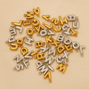 Breloques Lettres Alphabet en Acier Inoxydable Plaqué Or 18K Tendance A-Z Pendentifs Initiaux pour Fabrication de Bijoux DIY Colliers Enfants - Product Image 2