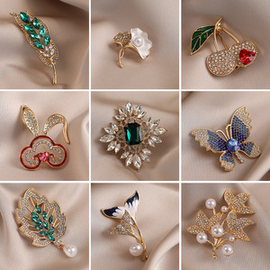 Nuevo Estilo Broche Floral de Aleación Chapada de Alta Gama para Mujer, Venta al por Mayor, Compra a Granel, Pin de Alta Calidad para Abrigos y Trajes, de Primera Categoría - Product Image 3