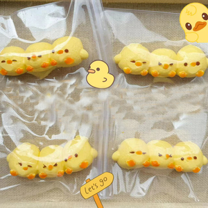 Jouets à presser réalistes en forme de petits canards jaunes, en silicone de qualité alimentaire, jouets sensoriels pour tous les âges, pour les enfants de 5 à 7 ans - Product Image 3