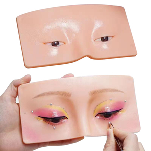 La Dama perfecta <span class=keywords><strong>para</strong></span> <span class=keywords><strong>practicar</strong></span> <span class=keywords><strong>maquillaje</strong></span> Cara de silicona <span class=keywords><strong>Maquillaje</strong></span> de ojos Tablero de práctica Pad Piel biónica de silicona <span class=keywords><strong>para</strong></span> <span class=keywords><strong>maquillaje</strong></span> Cara - Product Image 3