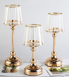 Lanternes et <span class=keywords><strong>Bougeoirs</strong></span> en Cristal Doré ou Argenté pour Mariage et Décoration Intérieure de Luxe - Product Image 4