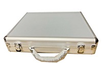 Étui de protection portable en aluminium doré anti-UV de haute qualité pour cartes de jeu TCG et cartes de sport