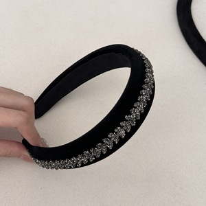 <span class=keywords><strong>Bandeau</strong></span> de luxe léger à la mode velours noir recouvert de tissu large <span class=keywords><strong>bandeau</strong></span> en plastique en forme d'<span class=keywords><strong>oreille</strong></span> de blé strass cerceau de <span class=keywords><strong>cheveux</strong></span> pour les femmes - Product Image 4