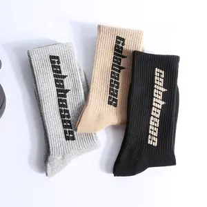 KANGYI personnalisé marque de mode coton chaussettes Skateboard sport Yeezy équipage chaussettes hommes