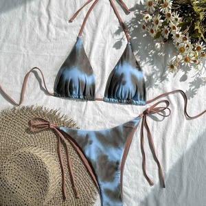 Nuevo Bikini Europeo y Americano 2026 con Estampado de Leopardo y Color Sólido, Sexy, de Dos Piezas, Triangular, para Mujer - Product Image 2