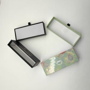 Boîte cadeau magnétique pliable personnalisée en gros pour bijoux, avec gaufrage, en carton recyclé, pour boucles d'oreilles, colliers et bagues - Product Image 3