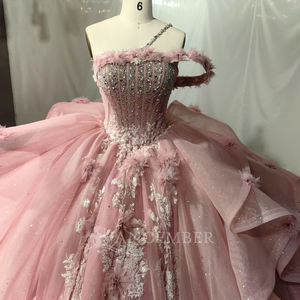 فستان حفلات رسمي وردي بذيل طويل وطبقات متعددة، فستان أميرة للحفلات الراقصة، فستان حفلة السادسة عشر وحفلات الكينسيانيرا مع تطريزات وخرز كريستالي - Product Image 3
