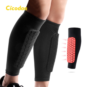 Espinillera <span class=keywords><strong>de</strong></span> fútbol <span class=keywords><strong>de</strong></span> alta calidad al por mayor <span class=keywords><strong>para</strong></span> aliviar el dolor, <span class=keywords><strong>espinilleras</strong></span> <span class=keywords><strong>de</strong></span> fútbol <span class=keywords><strong>para</strong></span> hombres y mujeres - Product Image 1