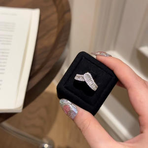 Bague pour femme en argent sterling S925, style européen et américain, rangée de pierres brisées, luxe léger, bague d'anniversaire fermée - Product Image 4