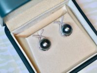 Boucles d'oreilles clous de luxe en or massif 18 carats avec diamant naturel 0,34 carat et perle de Tahiti noire-verte de qualité AAAAA certifiée NGTC