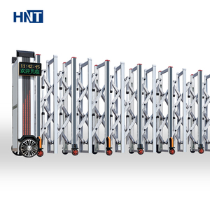 Porte de clôture automatique en <span class=keywords><strong>aluminium</strong></span> Porte principale coulissante télescopique Construit en accordéon Porte de barrière de sécurité avant rétractable - Product Image 2