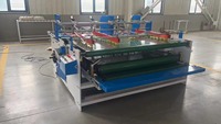 Machine à plier et à coller les boîtes en carton ondulé semi-automatique de type presse