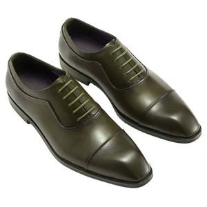 Chaussures habillées à enfiler pour hommes, style classique en cuir, pour affaires et mariages, nouveau modèle au design unique - Product Image 1