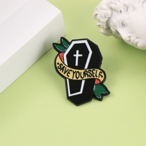 Phim Hoạt Hình Gothic Quan Tài Thư Tiết Kiệm Cho Bạn Men Kim Loại Vui Ve Áo Pins Trâm Cài Phù Hiệu Đồ Trang Sức Quà Tặng Cho Bạn Bè - Product Image 2