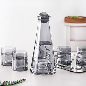 Ensemble de carafes à eau froide de luxe léger de style danois, carafe à eau bouillie froide en verre de style nordique pour salon, carafe à jus - Product Image 6