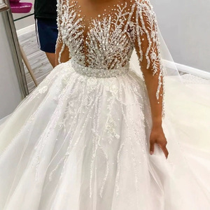 Collection de robes de mariée divines pour mariages à thème - Product Image 1