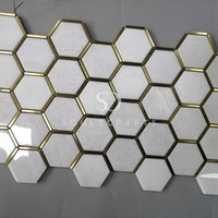 Soulscrafts Moderne 75mm Statuaire Blanc Thassos Marbre Mosaïque Carreaux Or Acier Inoxydable Hexagone Design pour Murs Intérieurs