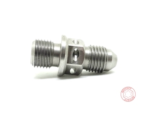 Adaptador de Manguera de Freno Recta de Acero Inoxidable SOMOTO, Paso 1.0 (Color Original / Recubrimiento de Titanio Quemado) - Product Image 5