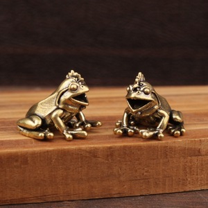Figura de Rana de Latón, Mini Adorno de Escritorio con Forma de Animal, Decoración para el Hogar y la Oficina, Estilo Minimalista, Artesanía en Metal, Regalo - Product Image 1