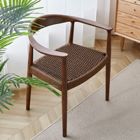 Usine de vente en gros chaise en bois massif de haute qualité café salle à manger salon loisirs nordique bois tissé cordon salle à manger chaises avec accoudoirs