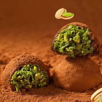 Chocolats de Dubaï très demandés : Snacks au cacao, style Dubaï, avec garniture de truffes au lait sucré et pâte de pistache