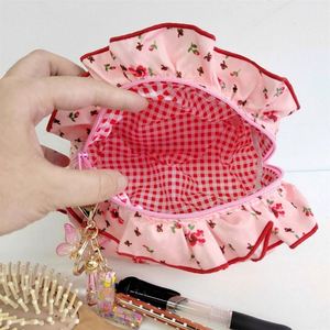 Floral Print Eco-Friendly <b>Large</b> Capacity for Organizer Custom Women's Ruffle Quilted Cosmetic <b>Bag</b> Zipper Travel Gingham - Product Image 6