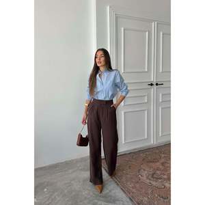 Pantalones de mujer marrones al por mayor, transpirables, acampanados, con cintura elástica, de cintura alta, de manga larga, estilo casual de oficina, coloridos - Product Image 3