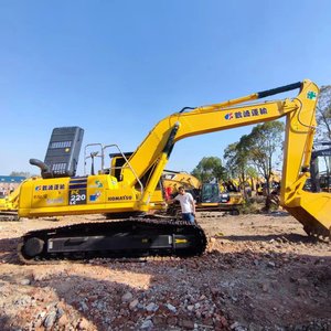 Komatsu รถขุด PC220-8มือสองพร้อมมอเตอร์และปั๊ม - Product Image 1