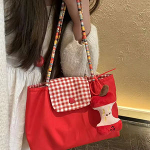 กระเป๋าถือผ้าแคนวาสลายสก็อตสีแดงสไตล์เกาหลีใหม่ ขนาดใหญ่ สำหรับผู้หญิง นักเรียน นักศึกษา กระเป๋าสะพายไหล่ลำลอง - Product Image 1