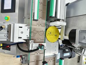 Étiqueteuse compacte à 3 côtés pour conteneurs en forme de prisme, type de bureau, rentable - Product Image 6