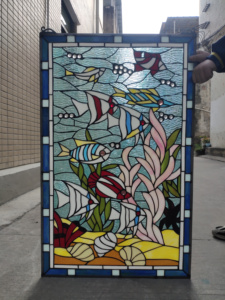 กระจกสีลายปลาสไตล์ยุโรปแบบทิฟฟานี่ งานฝีมือประดับตกแต่งวิลล่า พร้อมโครงเหล็กแข็งแรง - Product Image 2