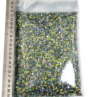 Strass Thermocollants à Fond Plat de Haute Qualité SS3-SS40 en Gros d'Usine pour la Décoration de Vêtements