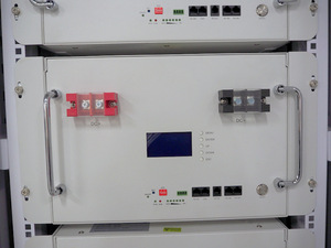 รับประกัน 10 ปี แบตเตอรี่โซลาร์เซลล์แบบ Solid State ขนาด 5KWH 15KWH 48v 100Ah 200Ah 300Ah 5KW 10KW 15KW 6000 รอบการใช้งาน สำหรับติดตั้งบนแร็คเซิร์ฟเวอร์ - Product Image 4